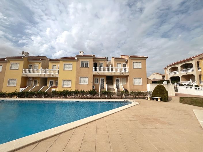 Image No.25-2 Bed Apartment for sale