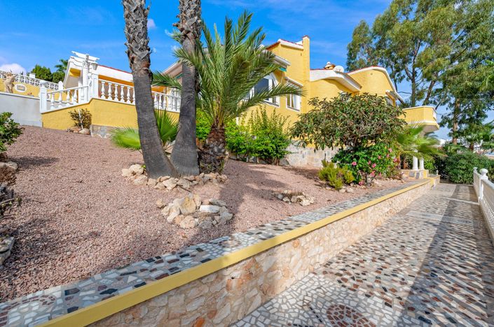 Image No.3-2 Bed Villa for sale