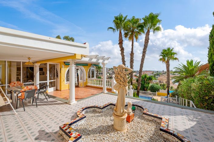 Image No.35-2 Bed Villa for sale