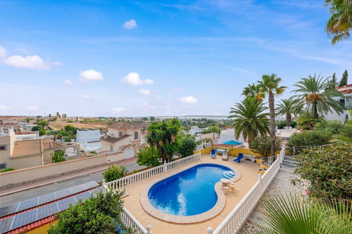 Image No.41-2 Bed Villa for sale