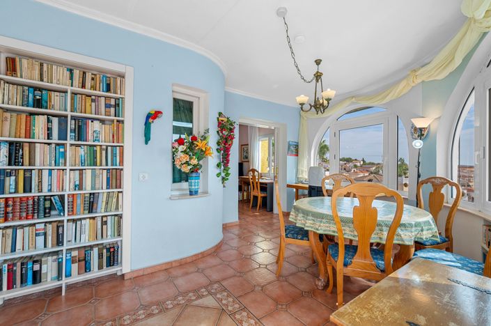 Image No.6-2 Bed Villa for sale