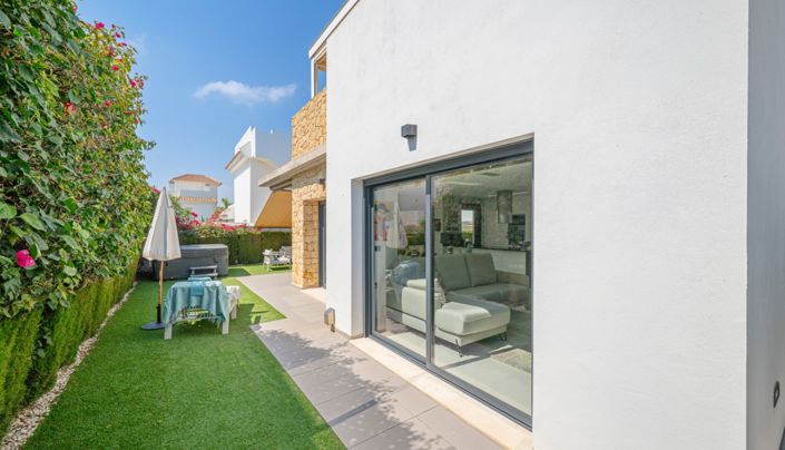 Image No.51-3 Bed Villa for sale