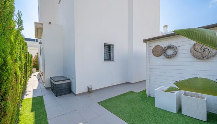 Image No.52-3 Bed Villa for sale