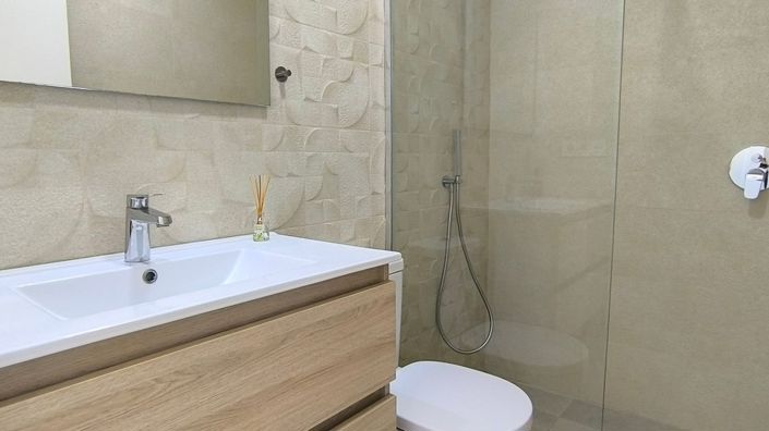 Image No.19-5 Bed Villa for sale