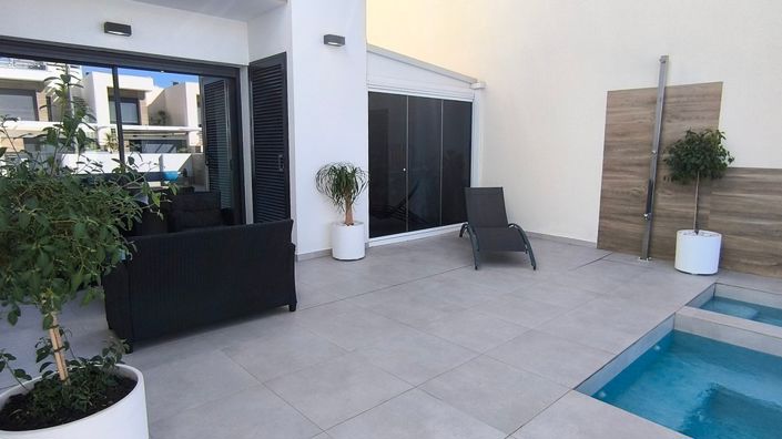 Image No.40-5 Bed Villa for sale