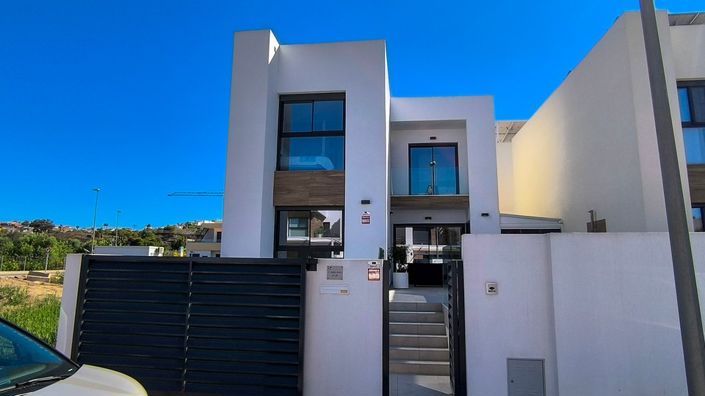 Image No.44-5 Bed Villa for sale