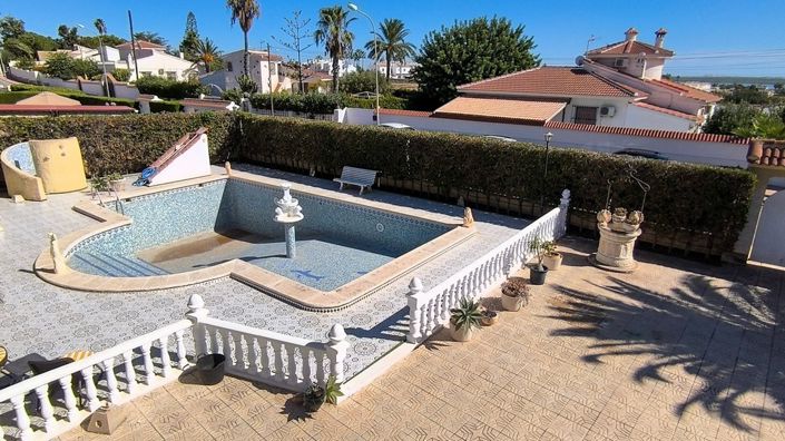 Image No.31-3 Bed Villa for sale