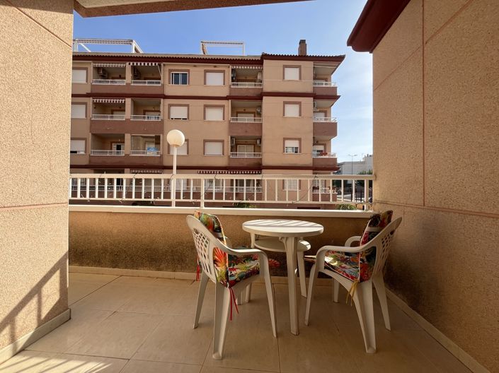 Image No.20-2 Bed Apartment for sale