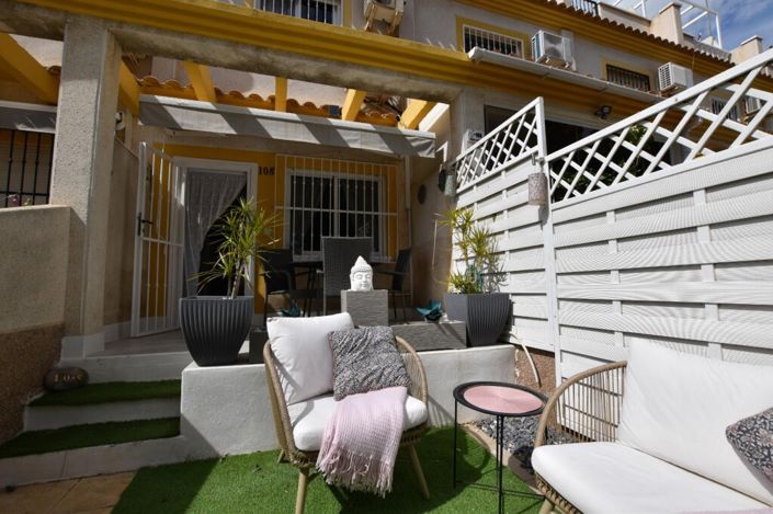 Image No.22-2 Bed Townhouse for sale
