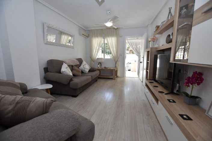 Image No.3-2 Bed Townhouse for sale