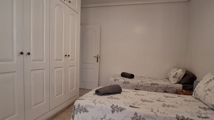Image No.21-3 Bed Townhouse for sale