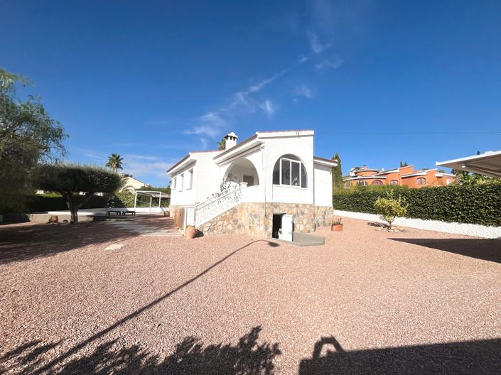 Image No.3-3 Bed Villa for sale