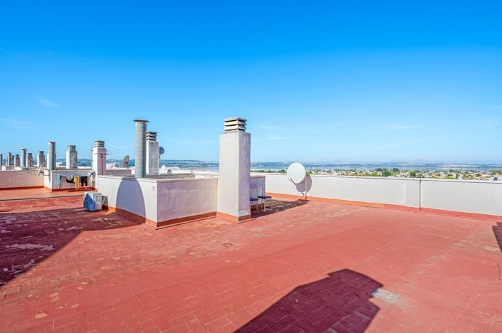 Image No.18-2 Bed Apartment for sale