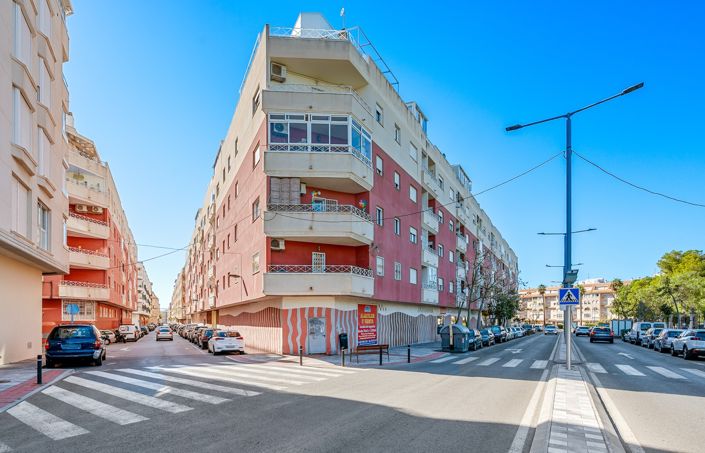 Image No.27-2 Bed Apartment for sale