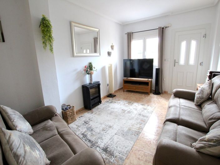 Image No.4-2 Bed Townhouse for sale