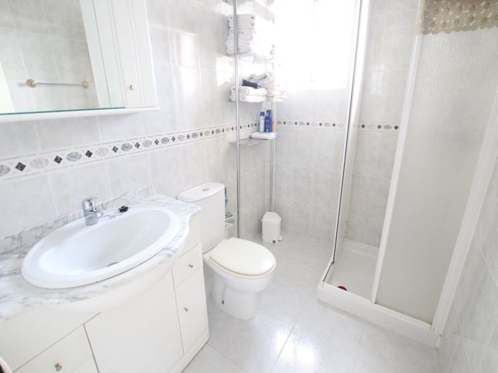 Image No.14-2 Bed Townhouse for sale