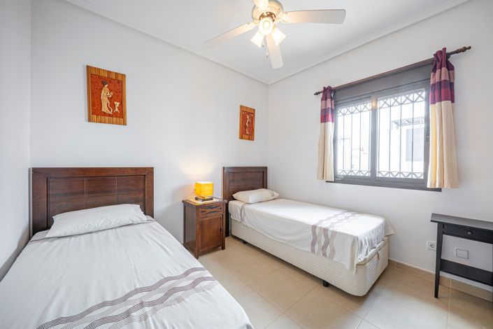 Image No.24-2 Bed Townhouse for sale
