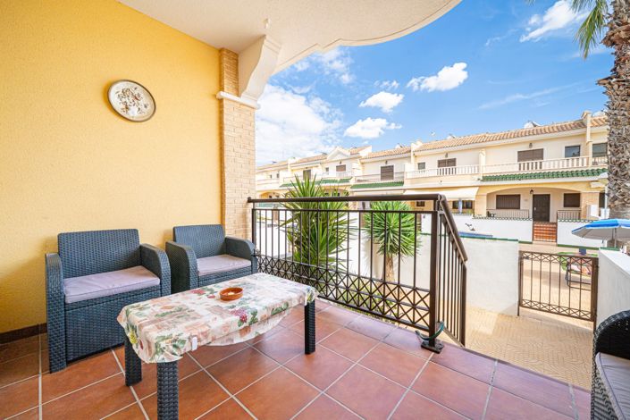 Image No.4-2 Bed Townhouse for sale