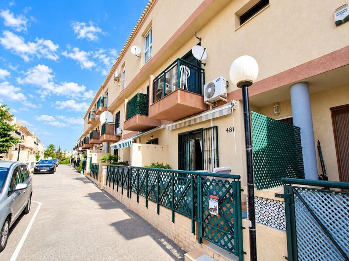 Image No.2-3 Bed Townhouse for sale