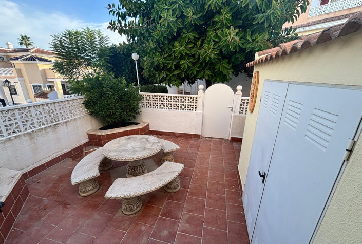 Image No.11-3 Bed Townhouse for sale