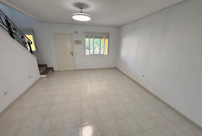 Image No.7-3 Bed Townhouse for sale