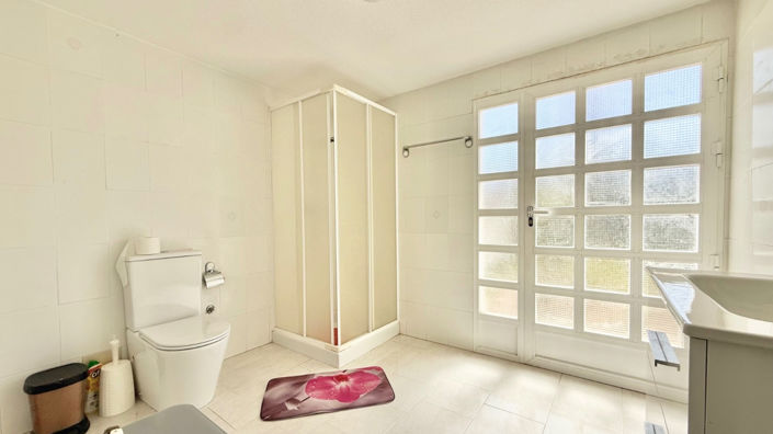 Image No.26-4 Bed Villa for sale