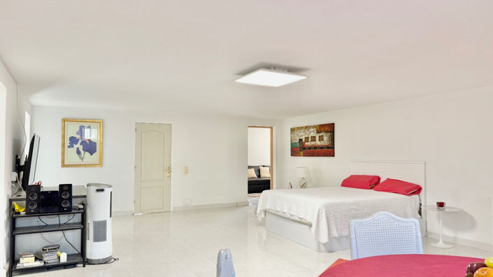 Image No.42-4 Bed Villa for sale