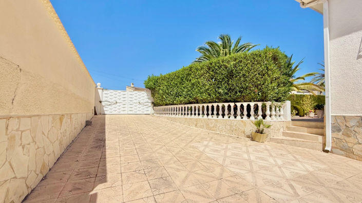 Image No.60-4 Bed Villa for sale