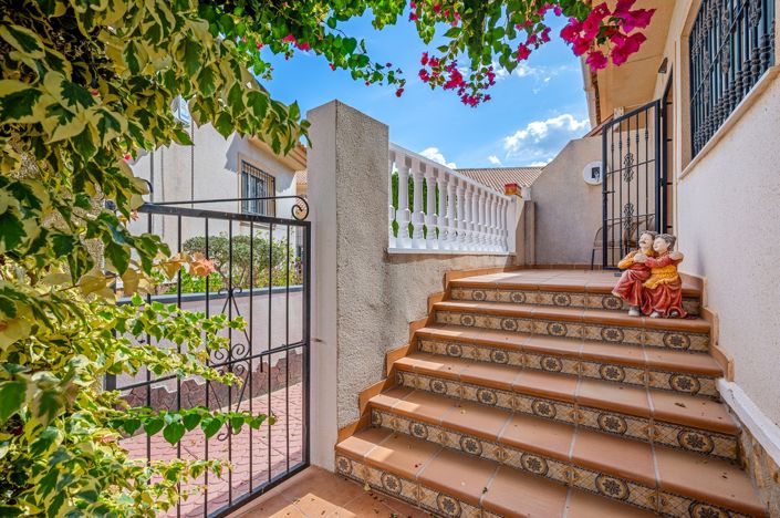 Image No.5-2 Bed Property for sale