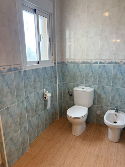 Image No.15-3 Bed Property for sale