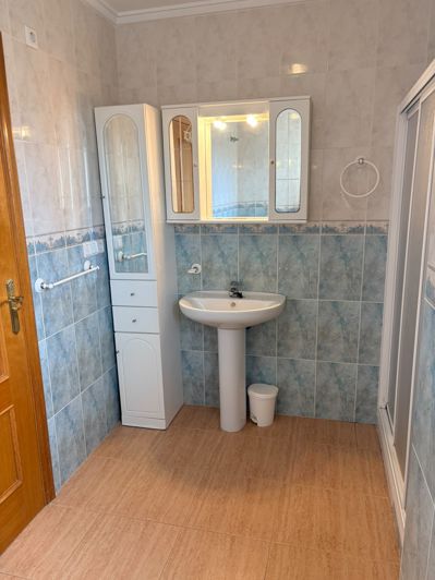 Image No.16-3 Bed Property for sale