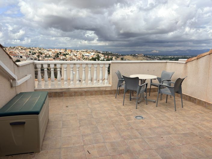 Image No.19-3 Bed Property for sale