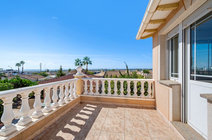 Image No.36-7 Bed Villa for sale