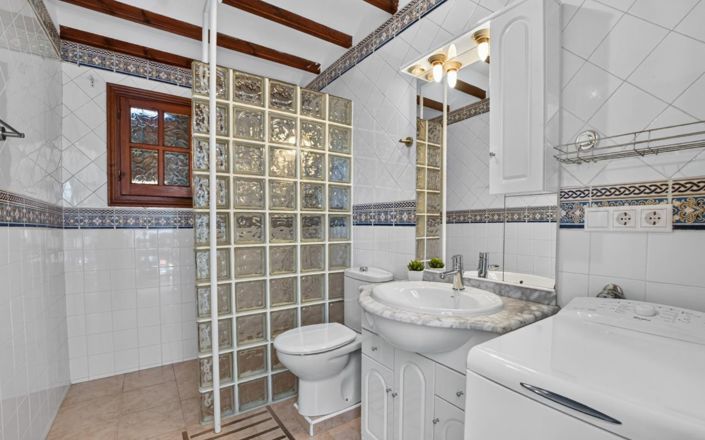 Image No.15-2 Bed Villa for sale