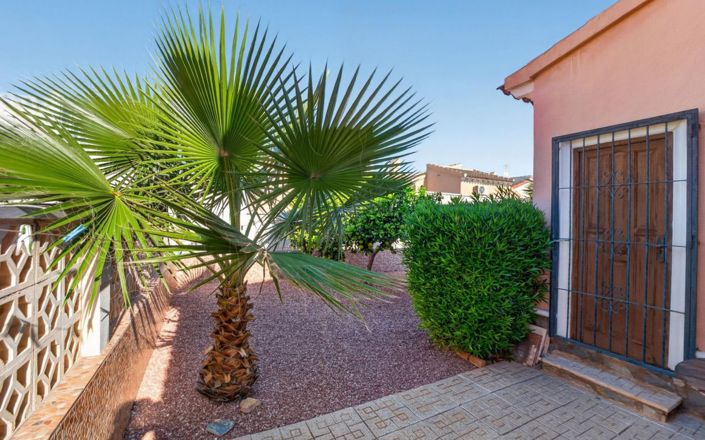 Image No.20-2 Bed Villa for sale
