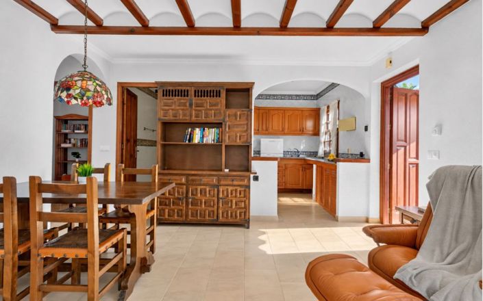 Image No.9-2 Bed Villa for sale