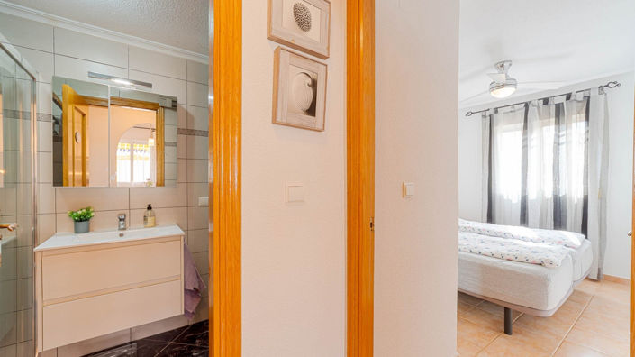 Image No.17-2 Bed Apartment for sale