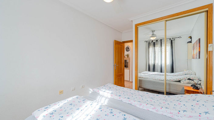 Image No.28-2 Bed Apartment for sale