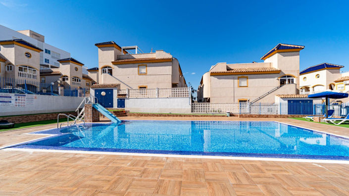 Image No.55-2 Bed Apartment for sale