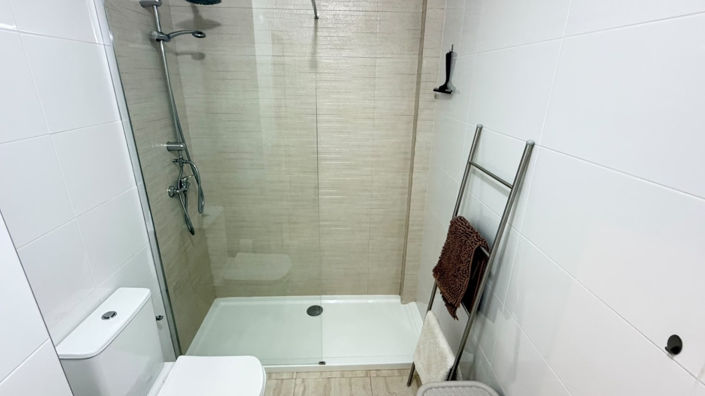 Image No.12-2 Bed Bungalow for sale