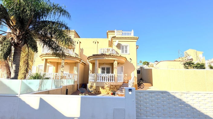 Image No.35-3 Bed Property for sale