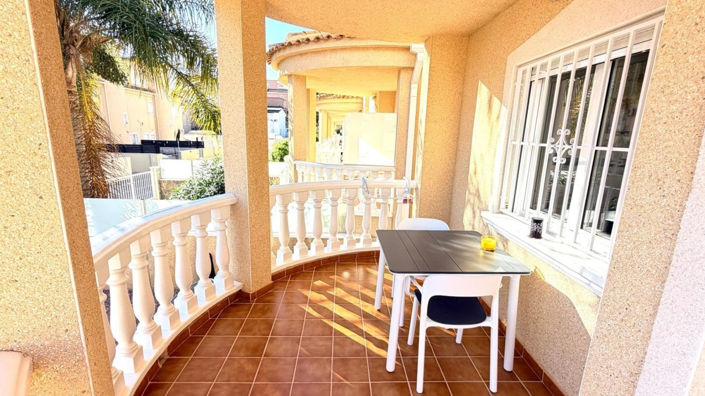 Image No.6-3 Bed Property for sale