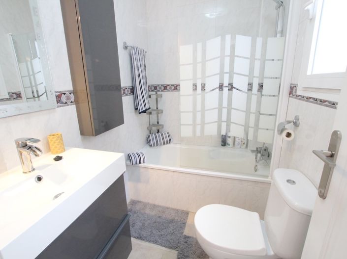 Image No.17-3 Bed Villa for sale