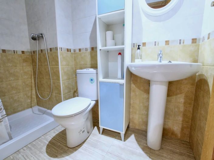 Image No.12-3 Bed Apartment for sale