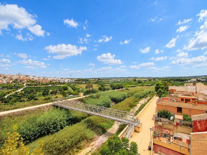 Image No.19-3 Bed Apartment for sale