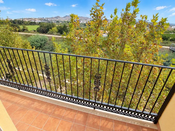 Image No.2-3 Bed Apartment for sale