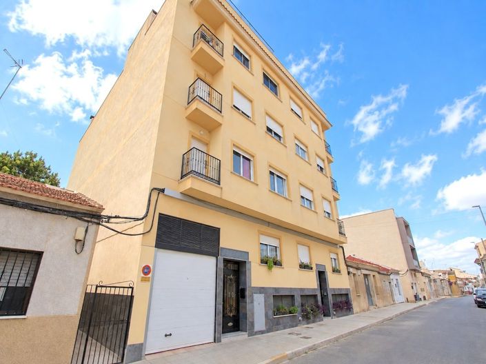 Image No.26-3 Bed Apartment for sale