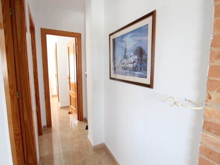 Image No.25-4 Bed Villa for sale