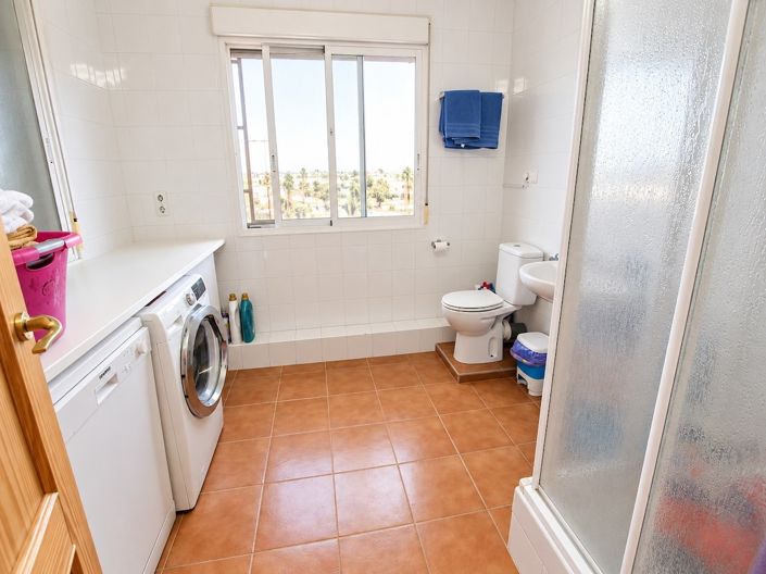 Image No.21-4 Bed Property for sale