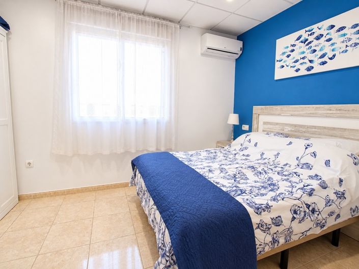 Image No.22-4 Bed Property for sale
